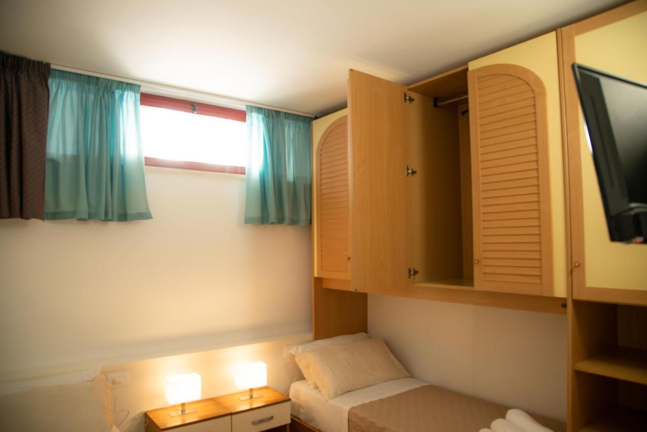 I Suoni Del Mare Apartment Porto San Giorgio Exterior photo